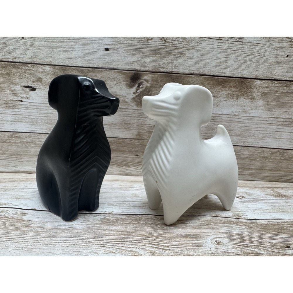 Retired Jonathan Adler Dogs Salt & Pepper Shakers Black & White Stickers On Base